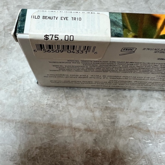 Chantecaille Vibrant Nature Eye Trio - Picture 5 of 5